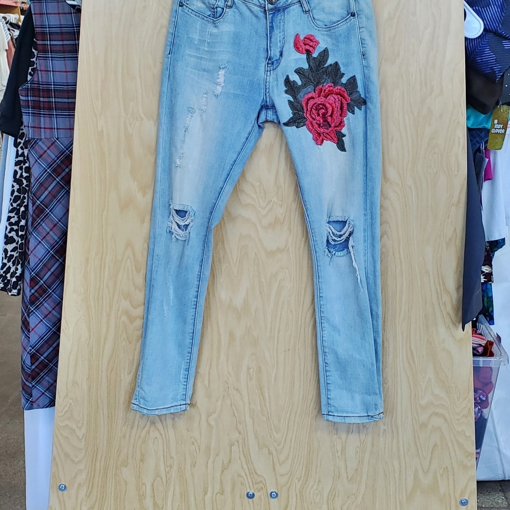 Machine Light Blue Skinny Jeans with Red Rose Embroidery